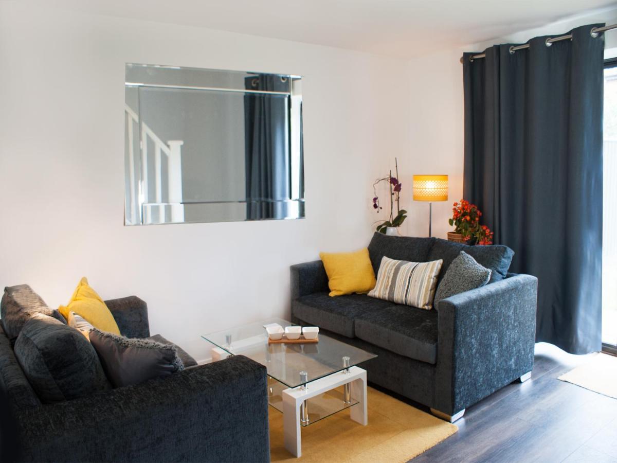Villa East Midland House Free Private Parking Fast Wifi Smart Tv With Garden Kettering Exterior foto